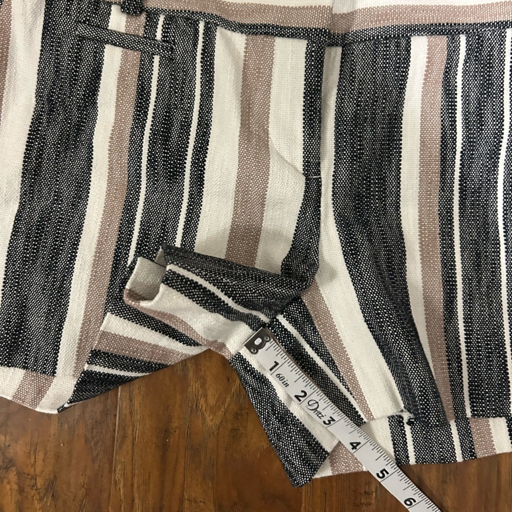 LOFT Black and Tan Striped Women's Shorts Size 0 - Picture 9 of 10